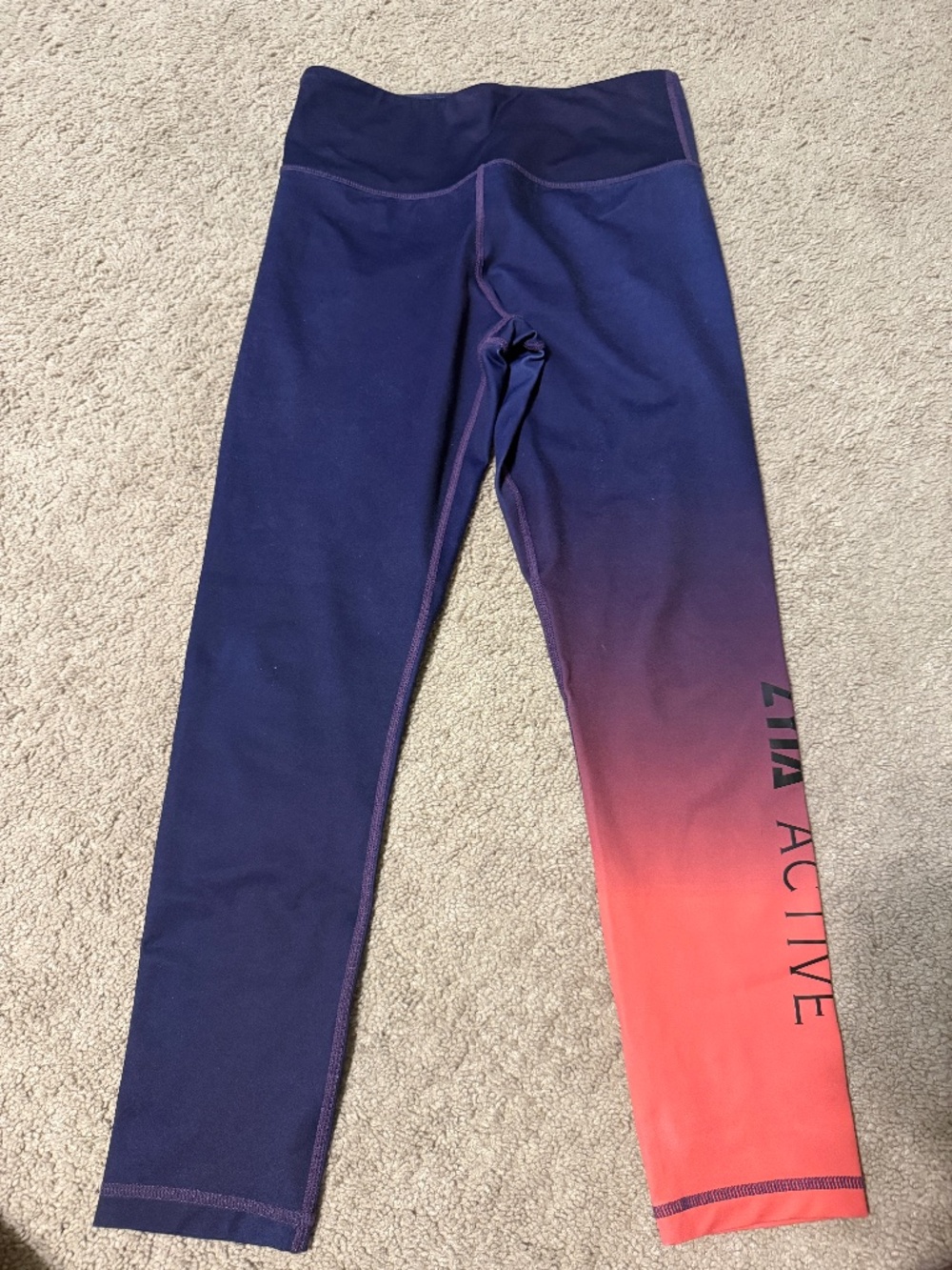 Zyia Active Light and Tight ombré leggings (6-8) (appx medium)